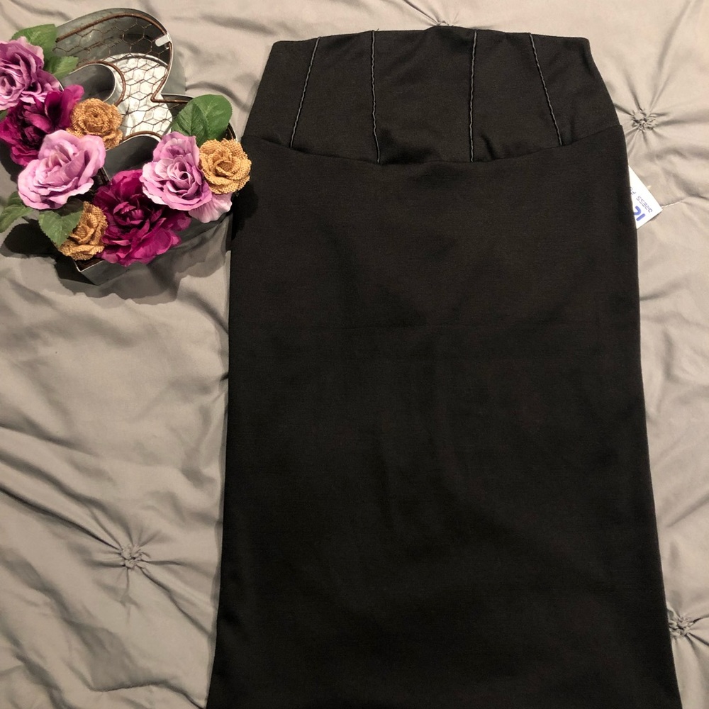 Dressed up Pencil Skirt Small